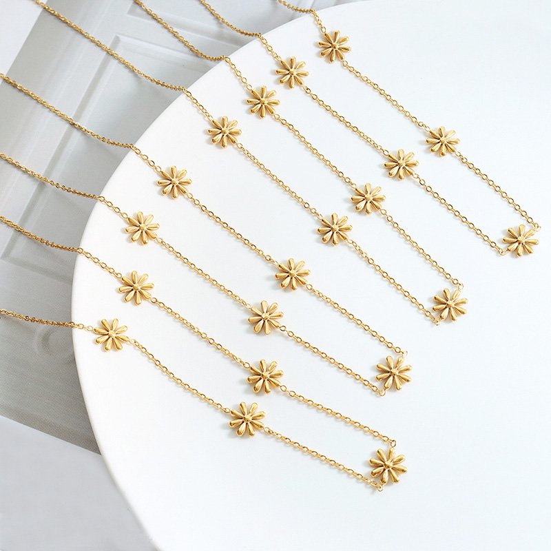 Daisy Flower Gold Stainless Steel Pendant - Image 2