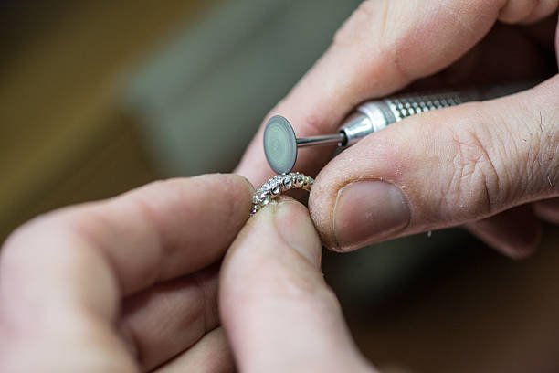 16 Best Gemstone Setting Techniques-VENUSACC 16 Best Gemstone Setting Techniques-VENUSACC