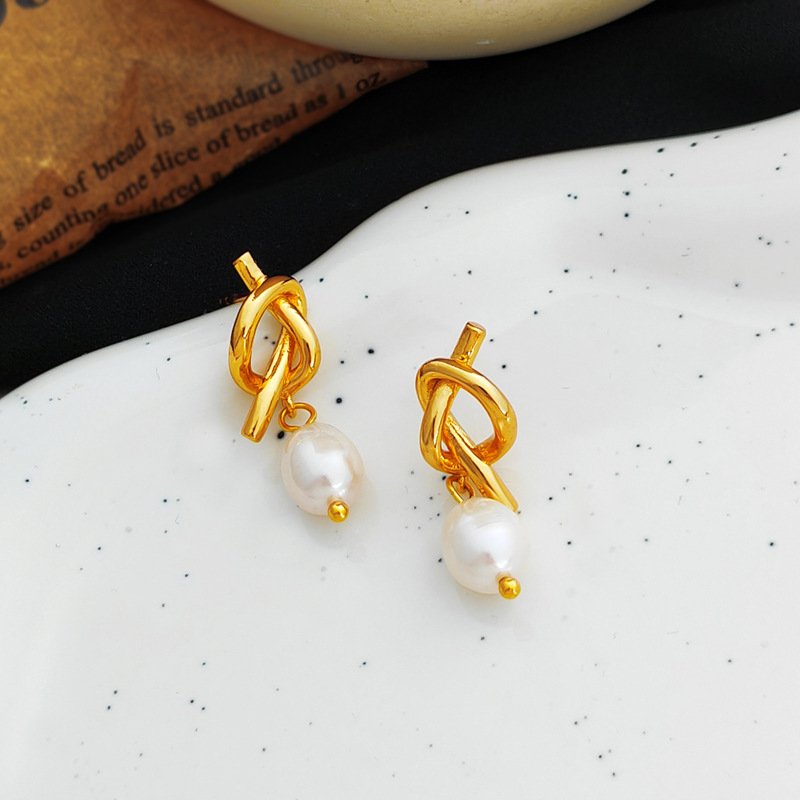 Classic Design Pearl Imitation Gold Plated Earrings-VENUSACC Classic Design Pearl Imitation Gold Plated Earrings-VENUSACC