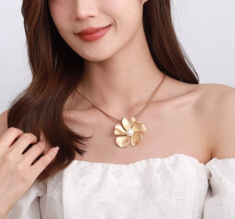 Venusacc Flower Peal Necklace Pendant-VENUSACC Venusacc Flower Peal Necklace Pendant-VENUSACC