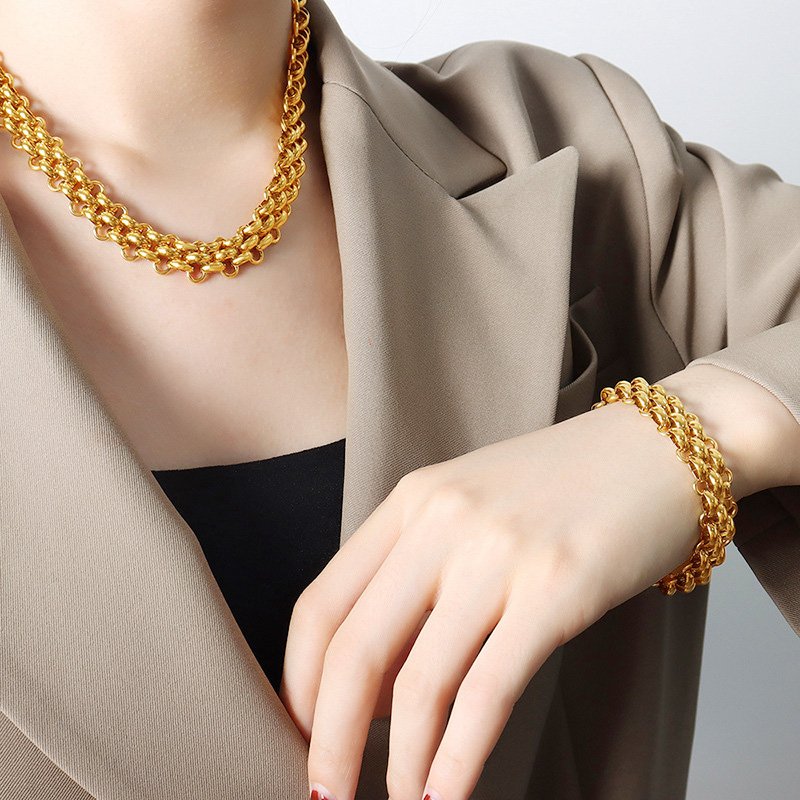 Exaggerated Metal OT Necklace Jewelry Set - Image 2