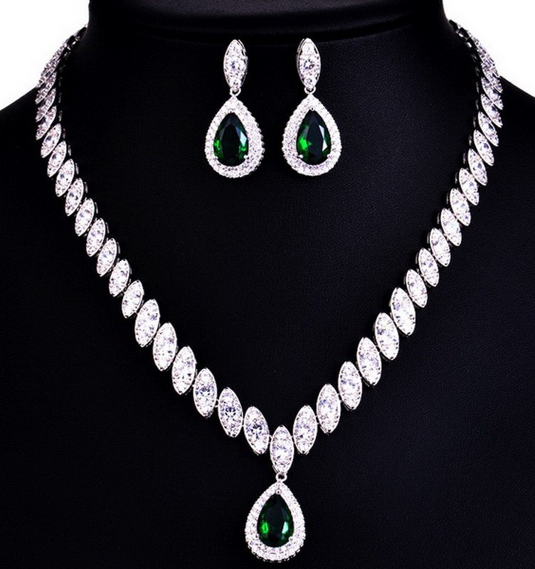 Classic Style Teardrop Zirconia Brass Jewelry Set
