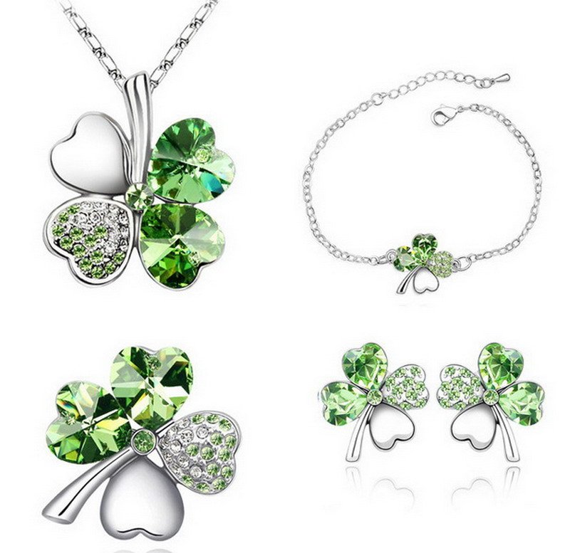 Classic Clover Zirconia Brass Jewelry Set