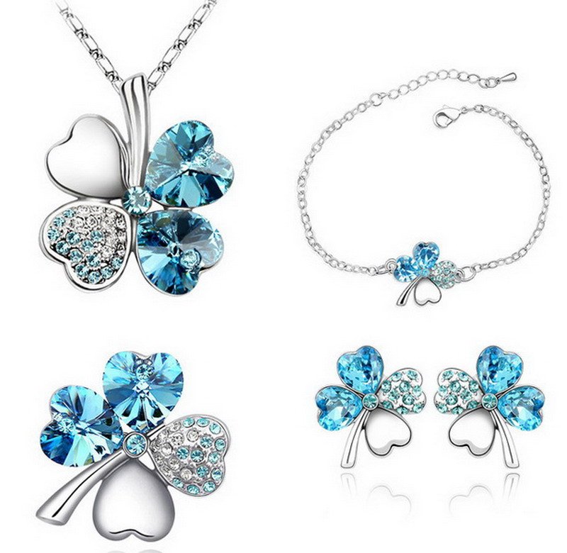 Classic Clover Zirconia Brass Jewelry Set - Image 3